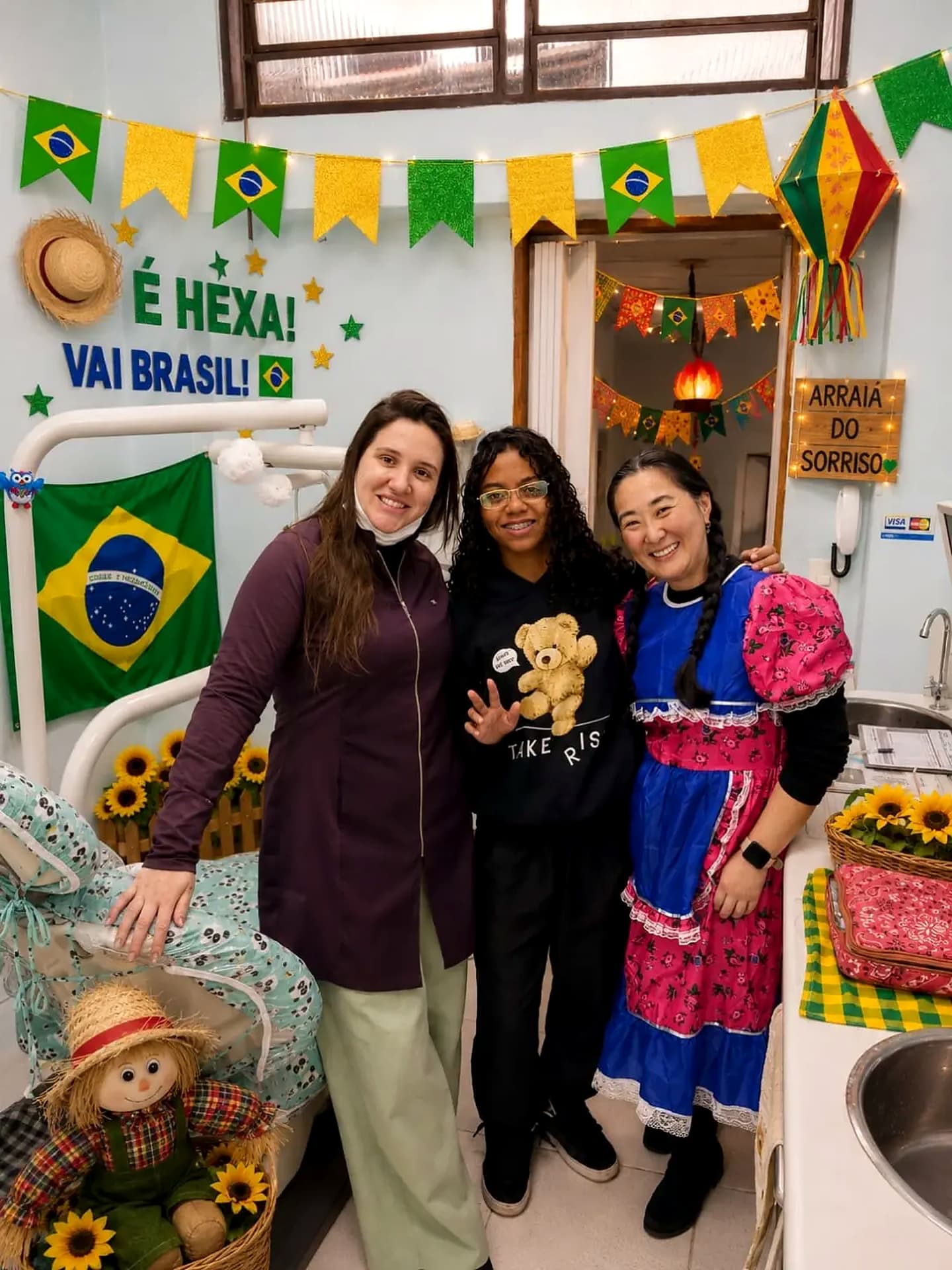 Equipe OdontoBrisa com pacientes